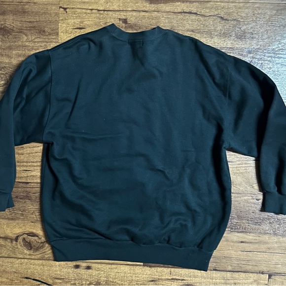 Kris Michele • Large • Black • Sequins • Embroidery • Ski/Mountains • Sweater - Picture 11 of 12